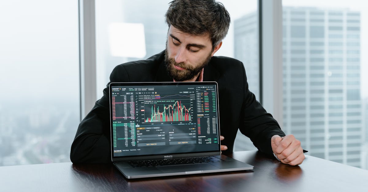 中麦通讯实名账号：流量卡的最佳使用时间和周期分析